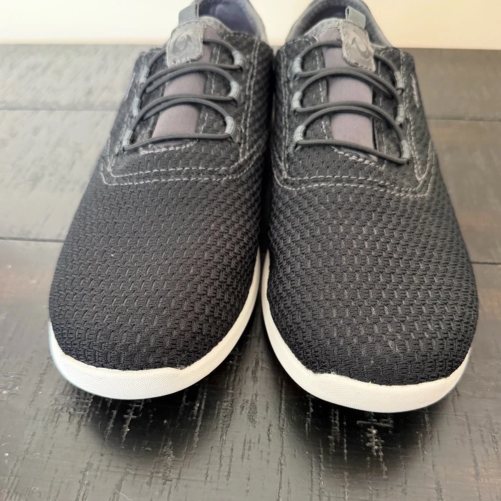 Men’s OluKai Alapa Li black slip on sneakers size 7 knot comfort casual travel‎